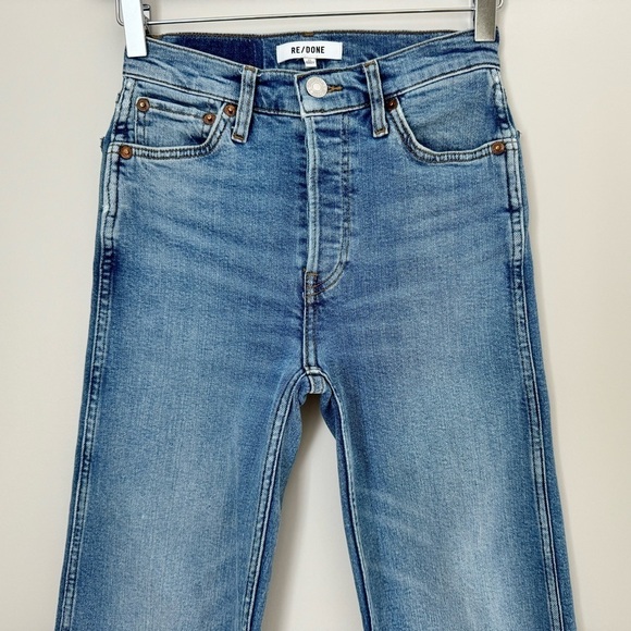 RE/DONE 90s High Rise Loose Jeans Button Fly Raw Hem Medium Wash Size 23 - Picture 3 of 15